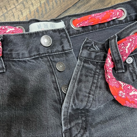 We the free | Belted Black Denim Cutoff Shorts - Picture 5 of 5